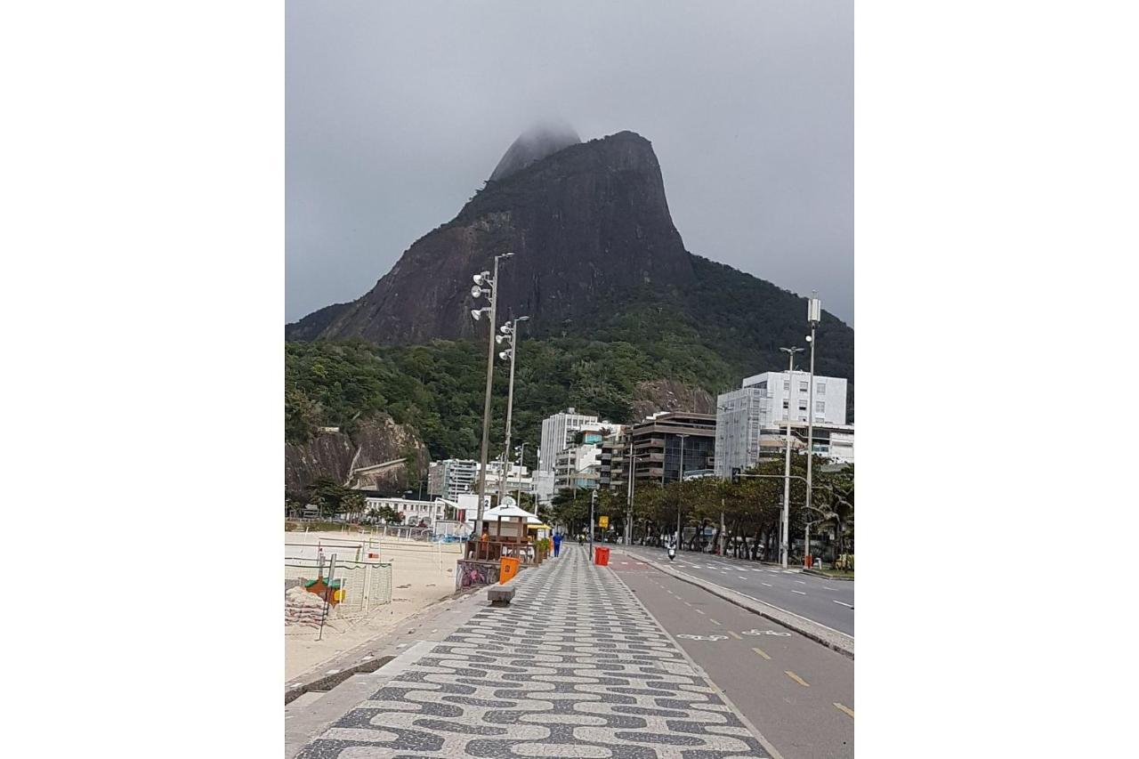 Flat Ipanema 2 Qtos Gar. Serv. Piscina Em Fte Metro * Río de Janeiro